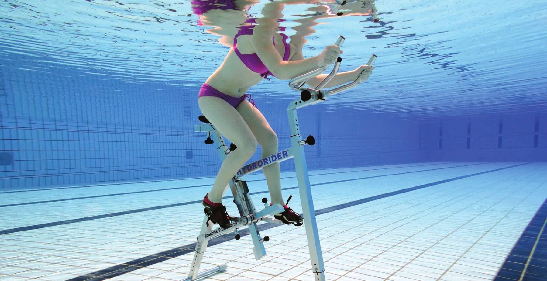 Aquabike Professional utilisé sous l’eau dans un bassin